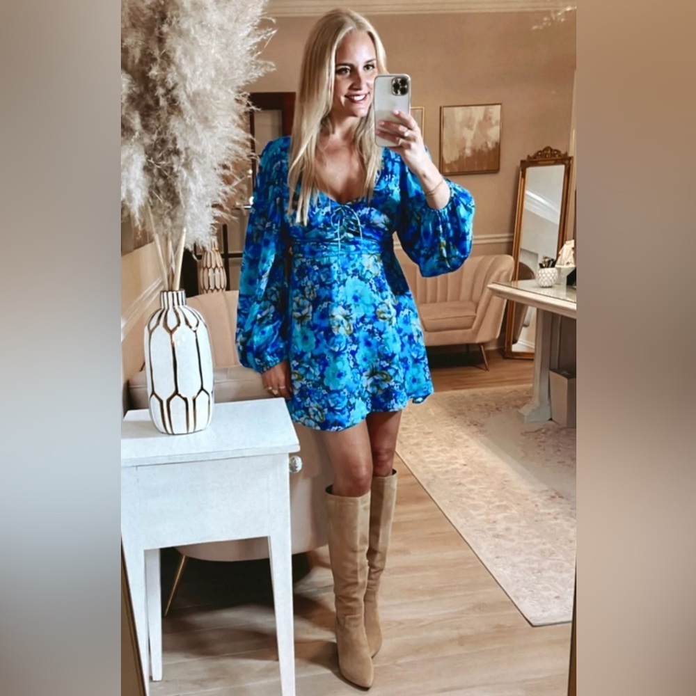 For love and lemons Astor floral blue mini dress - Picture 2 of 14